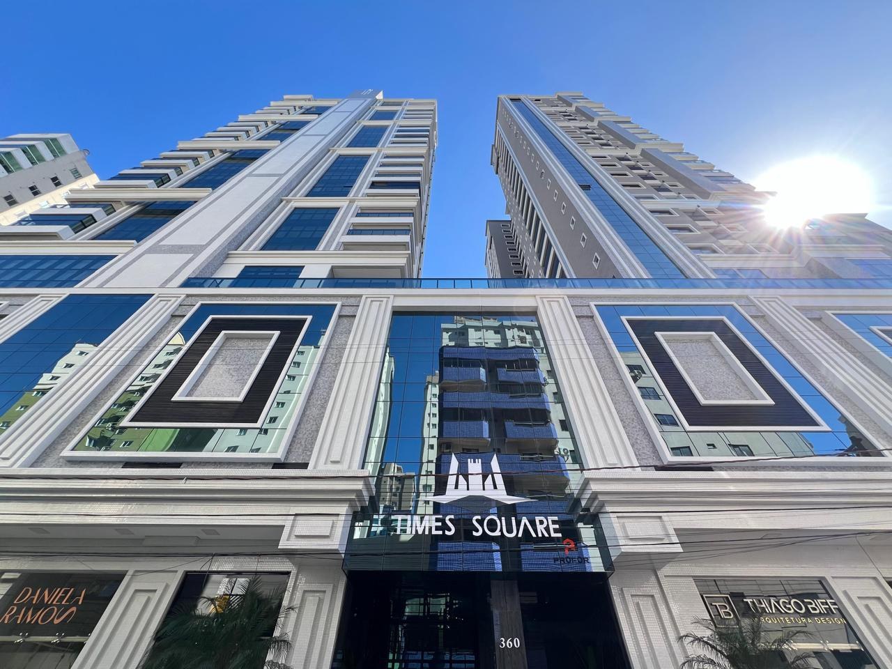 Apartamento 4 quartos Meia Praia Itapema SC